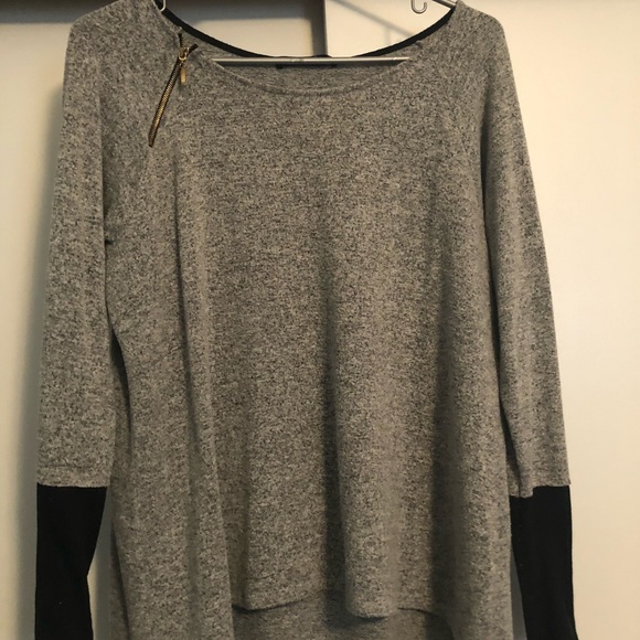 Sweater - Picture 1 of 5